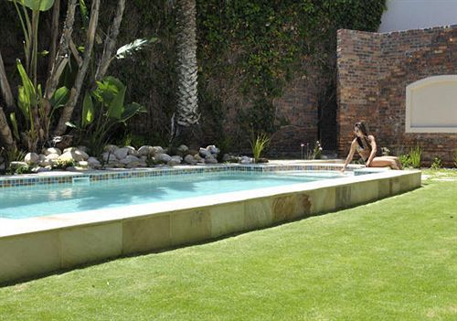 Gasthof The Sir David Boutique Bloubergstrand